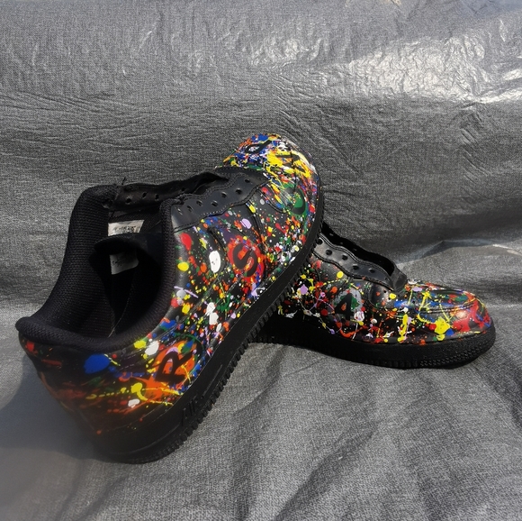 NIKE Mens Size 8 Black multi coloured painted sneakers basketball Air Force 1 - Picture 1 of 11